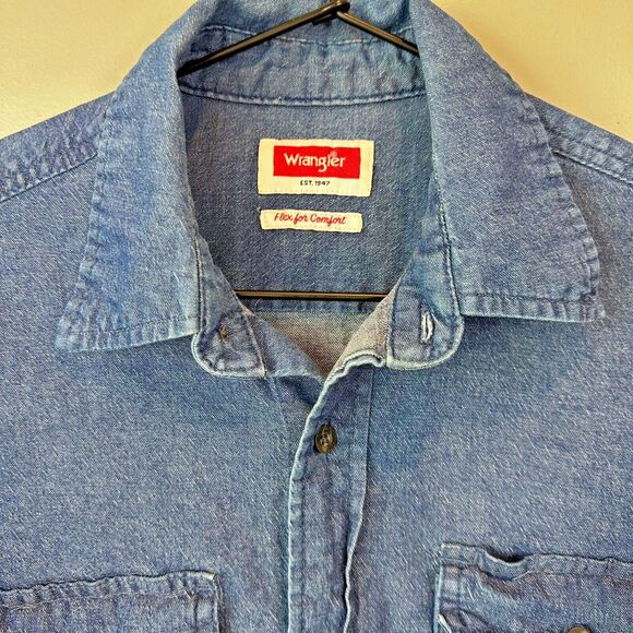 Wrangler Shirt Mens Small Blue Flex for Comfort Long Sleeve Button Down Denim - Picture 2 of 5